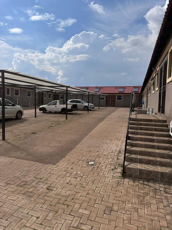 1 Bedroom Property for Sale in Vosloorus Gauteng