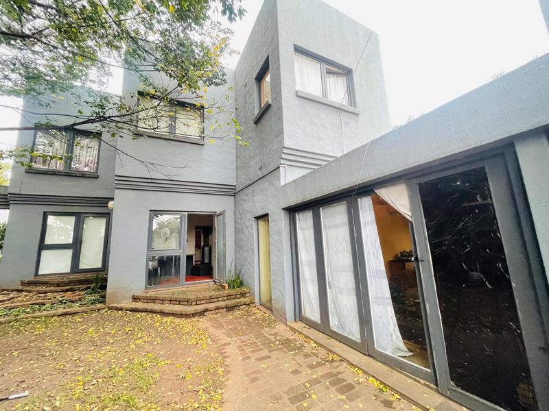 9 Bedroom Property for Sale in Orange Grove Gauteng