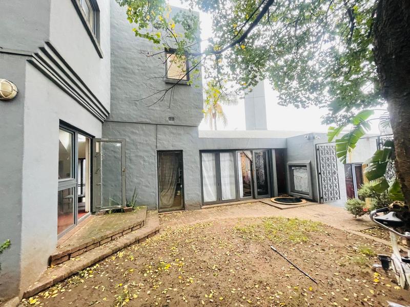 9 Bedroom Property for Sale in Orange Grove Gauteng