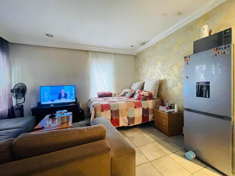 9 Bedroom Property for Sale in Orange Grove Gauteng