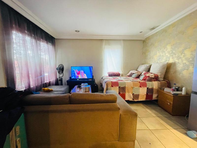 9 Bedroom Property for Sale in Orange Grove Gauteng