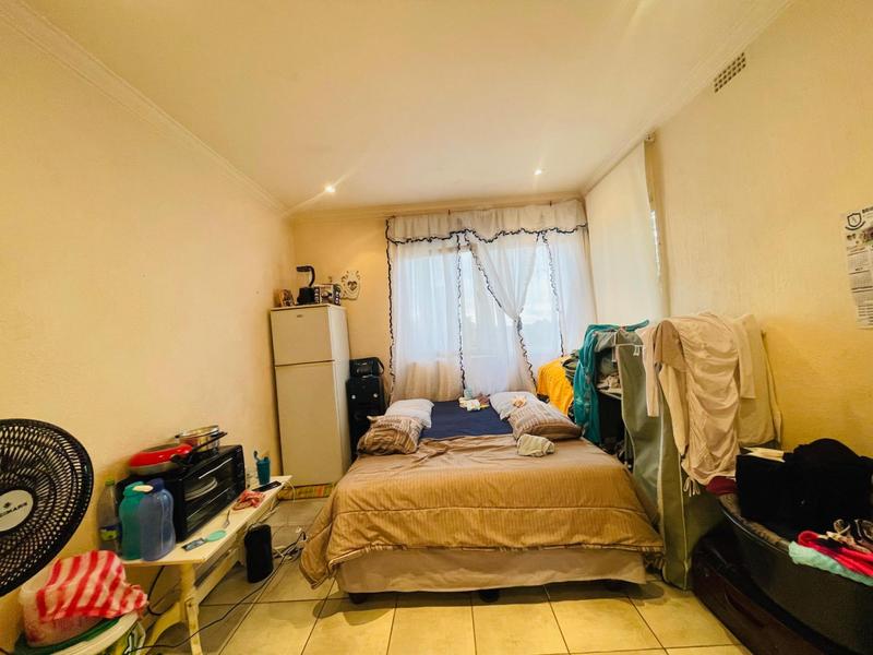 9 Bedroom Property for Sale in Orange Grove Gauteng