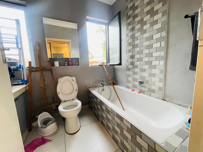 9 Bedroom Property for Sale in Orange Grove Gauteng