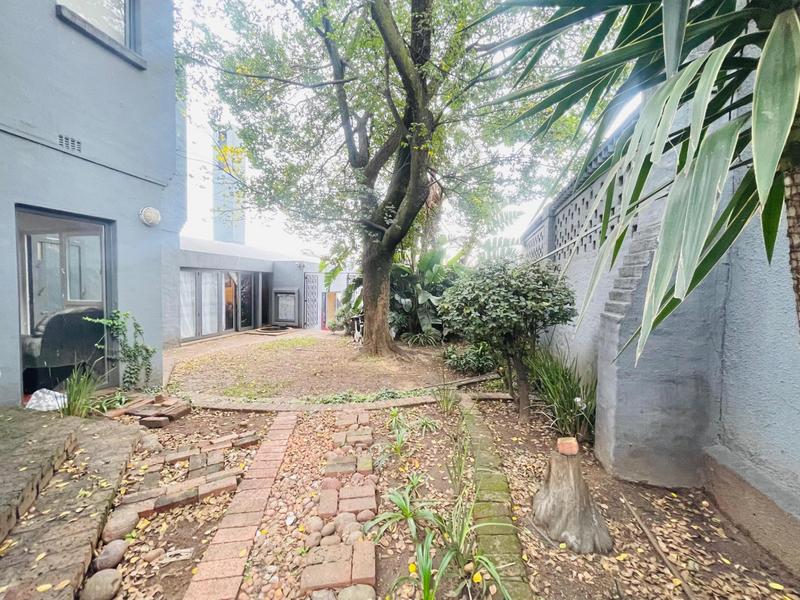 9 Bedroom Property for Sale in Orange Grove Gauteng