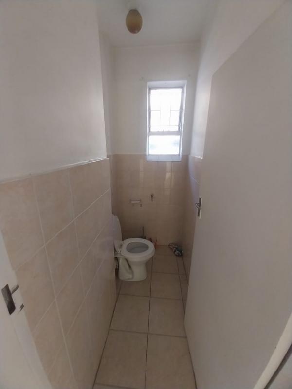 2 Bedroom Property for Sale in Laudium Gauteng