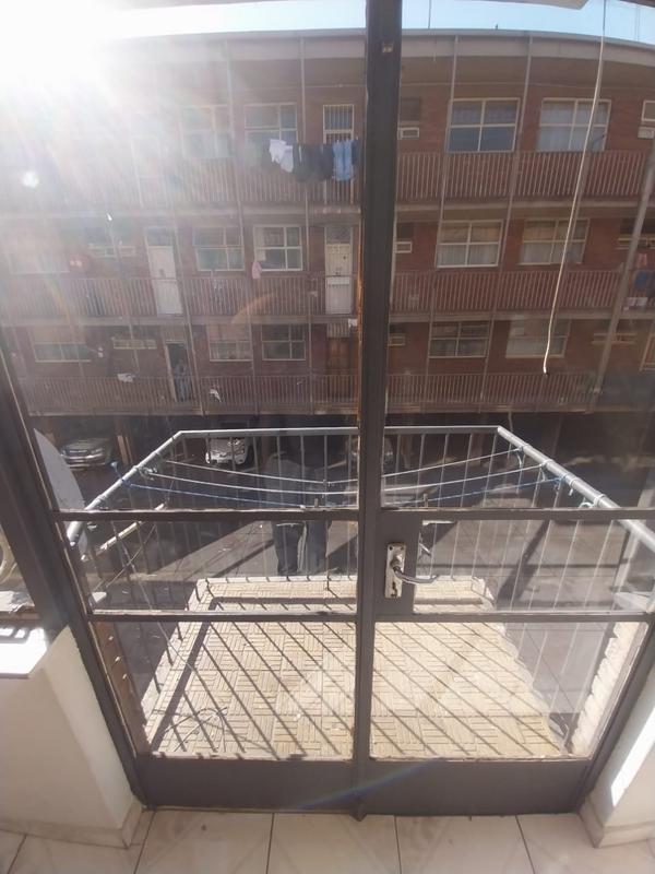 2 Bedroom Property for Sale in Laudium Gauteng