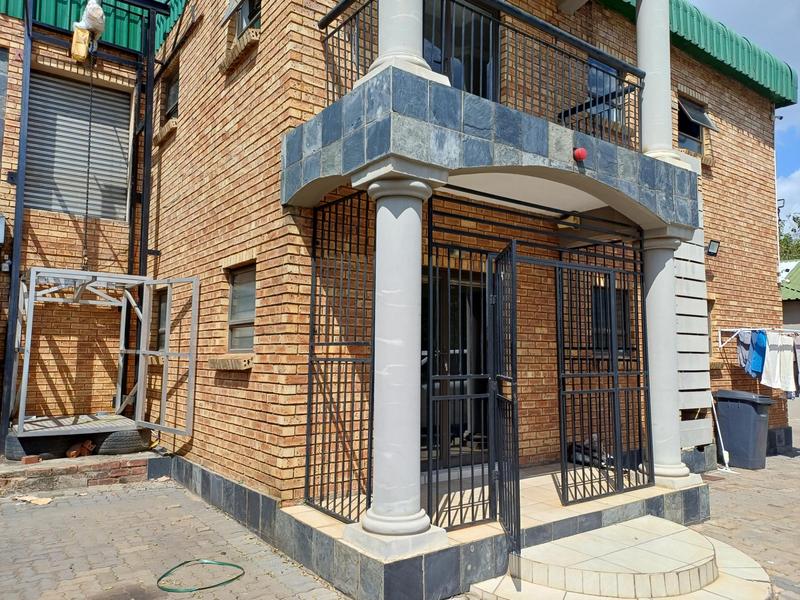To Let 2 Bedroom Property for Rent in Raslouw Gauteng