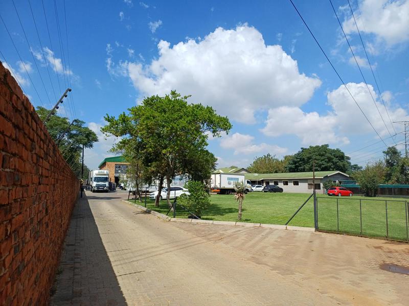 To Let 2 Bedroom Property for Rent in Raslouw Gauteng