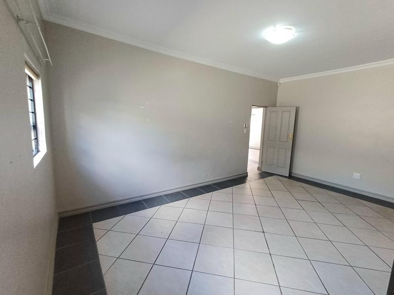 To Let 2 Bedroom Property for Rent in Raslouw Gauteng