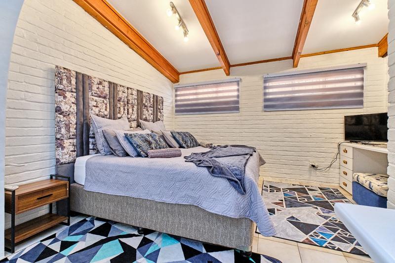 To Let 5 Bedroom Property for Rent in Rivonia Gauteng