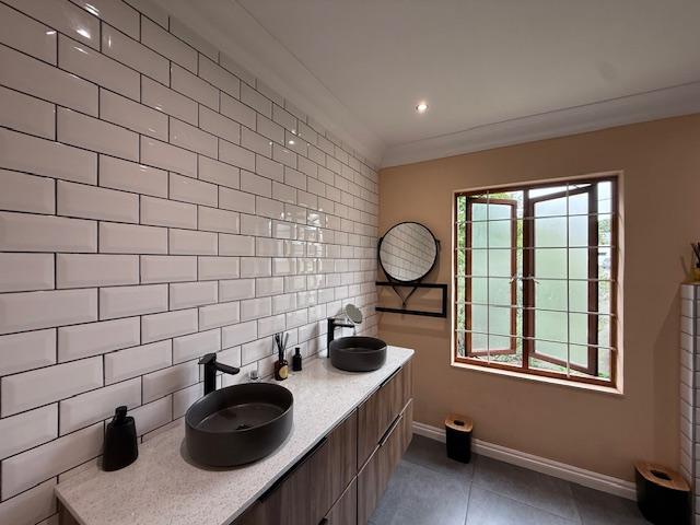 To Let 3 Bedroom Property for Rent in Bryanston Gauteng