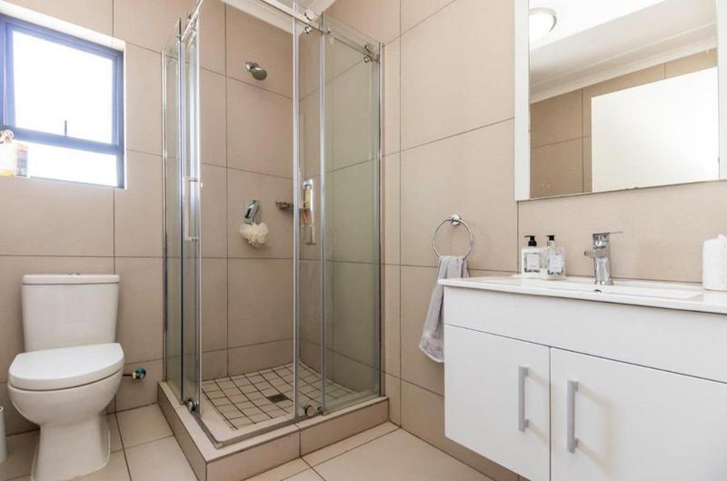 To Let 3 Bedroom Property for Rent in Erand Gardens Gauteng