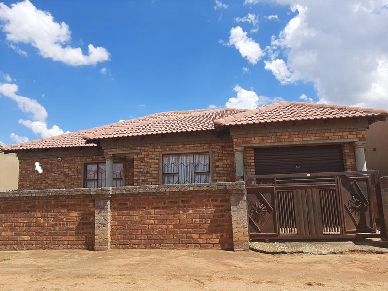 4 Bedroom Property for Sale in Tsakane Ext 8 Gauteng