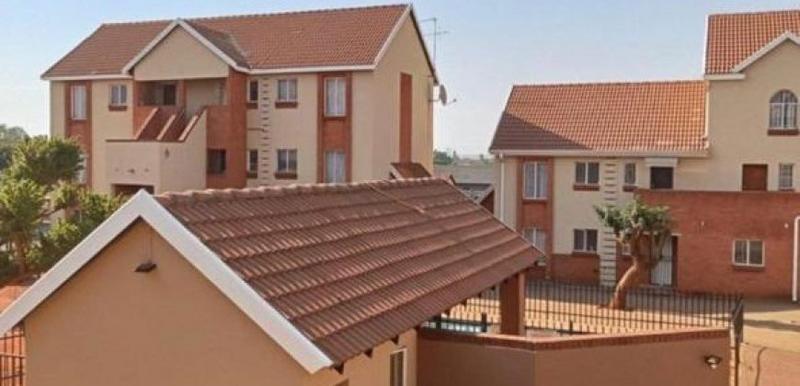2 Bedroom Property for Sale in The Orchards Gauteng
