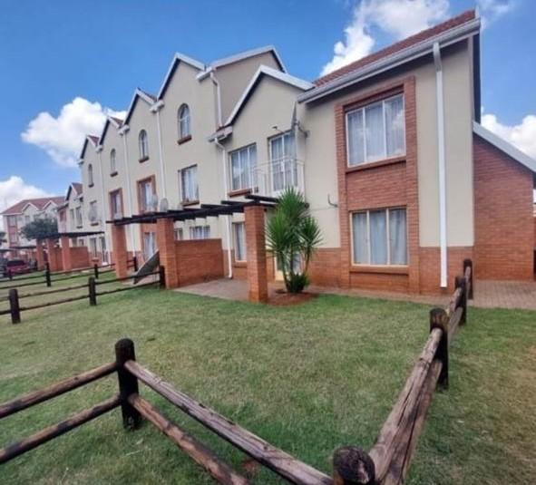 2 Bedroom Property for Sale in The Orchards Gauteng