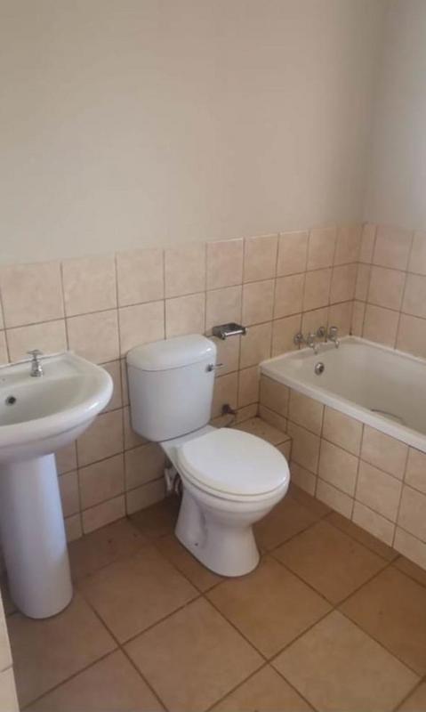 2 Bedroom Property for Sale in The Orchards Gauteng