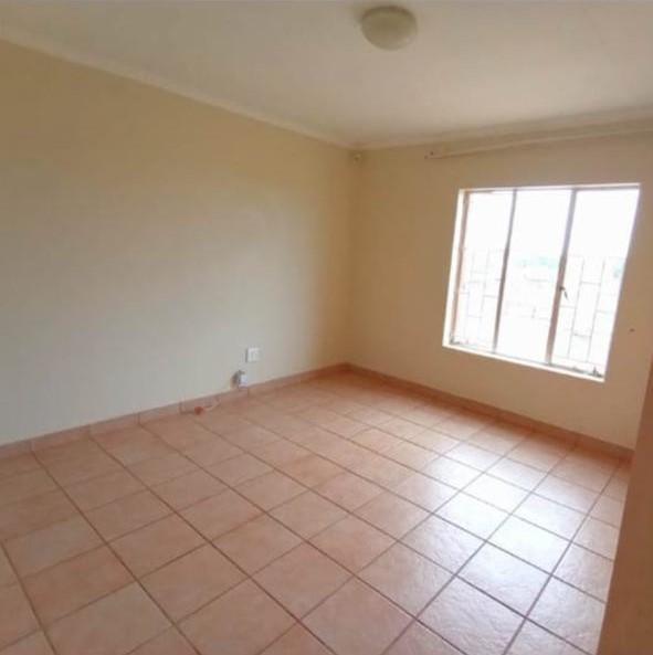 2 Bedroom Property for Sale in The Orchards Gauteng