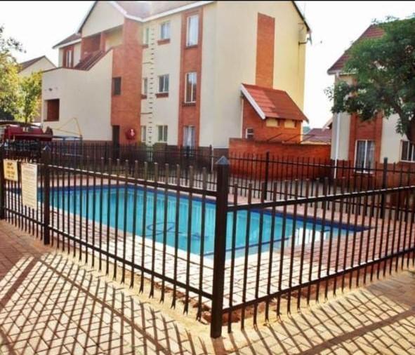 2 Bedroom Property for Sale in The Orchards Gauteng