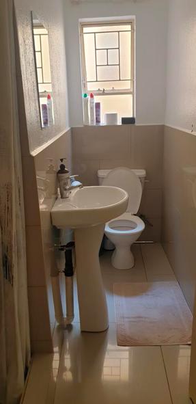 To Let 3 Bedroom Property for Rent in Vorna Valley Gauteng