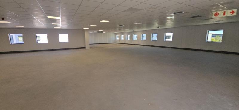 To Let Commercial Property for Rent in Vorna Valley Gauteng