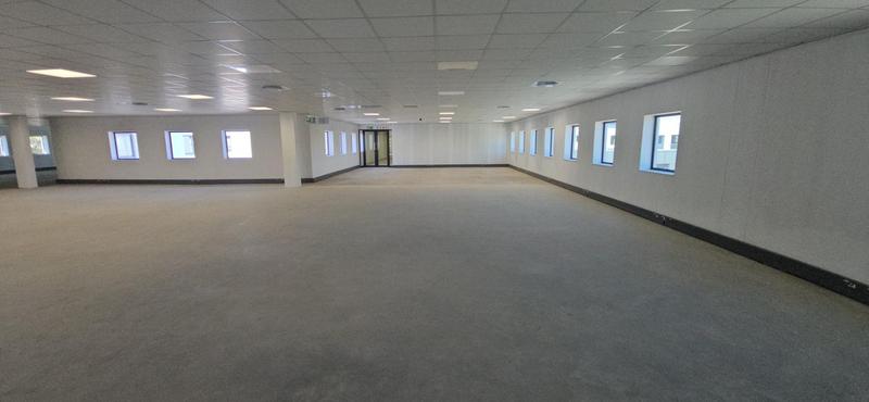 To Let Commercial Property for Rent in Vorna Valley Gauteng