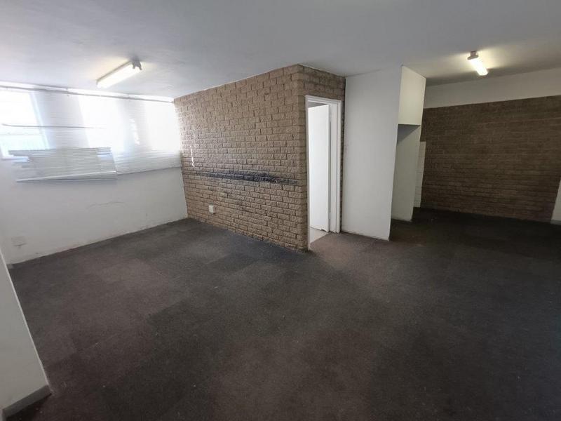 To Let Commercial Property for Rent in Robertville Gauteng