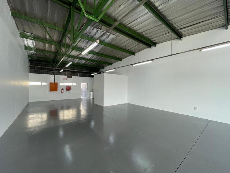 To Let Commercial Property for Rent in Die Hoewes Gauteng