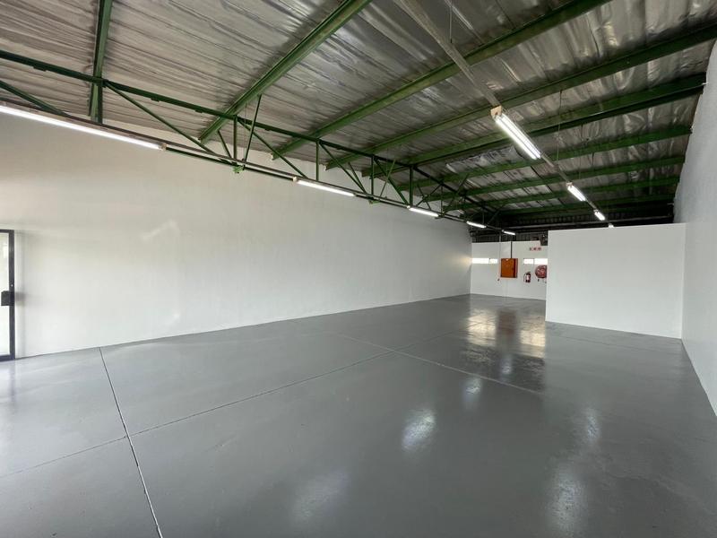 To Let Commercial Property for Rent in Die Hoewes Gauteng