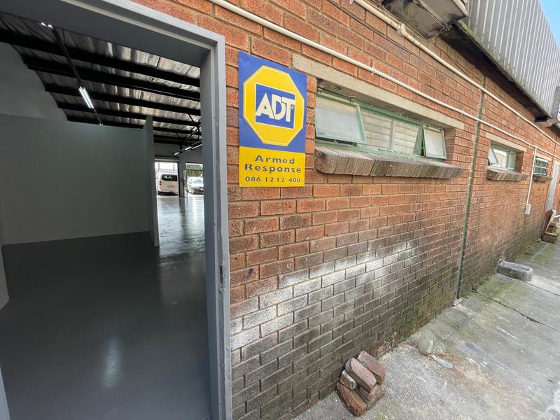 To Let Commercial Property for Rent in Die Hoewes Gauteng