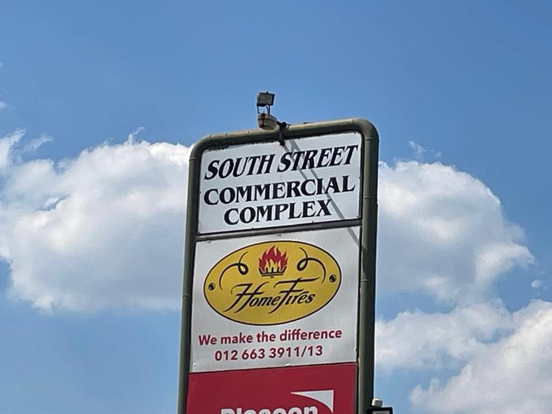 To Let Commercial Property for Rent in Die Hoewes Gauteng