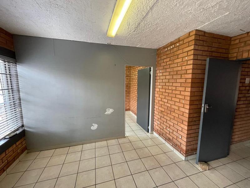 To Let Commercial Property for Rent in Hennops Park Industrial Gauteng