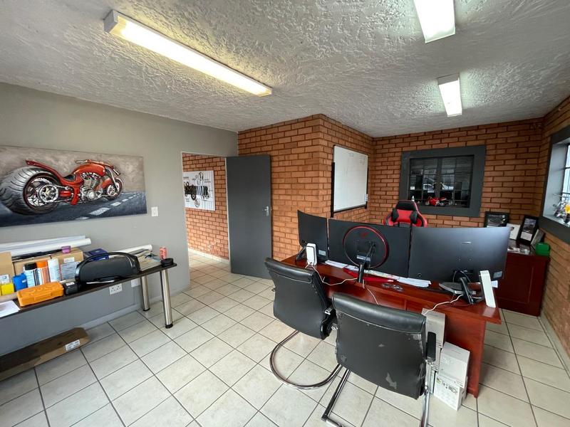 To Let Commercial Property for Rent in Hennopspark Gauteng