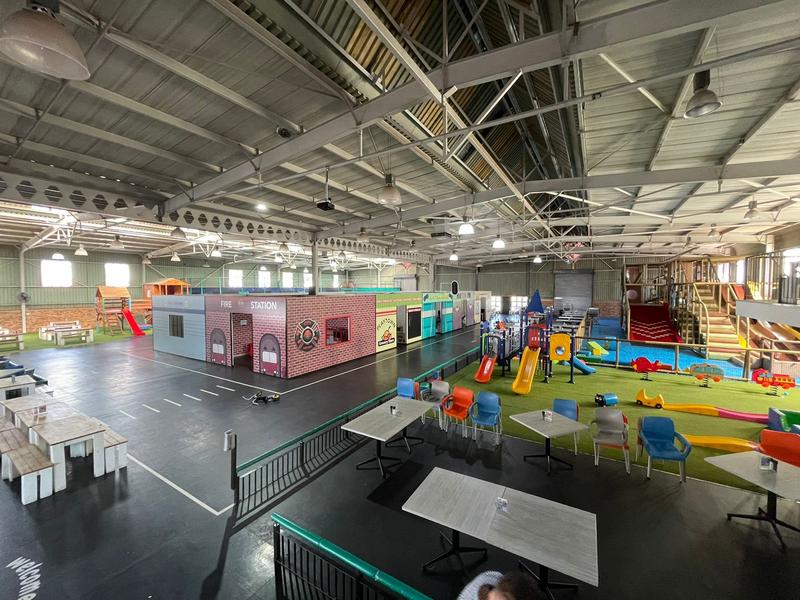 To Let Commercial Property for Rent in Rooihuiskraal Gauteng