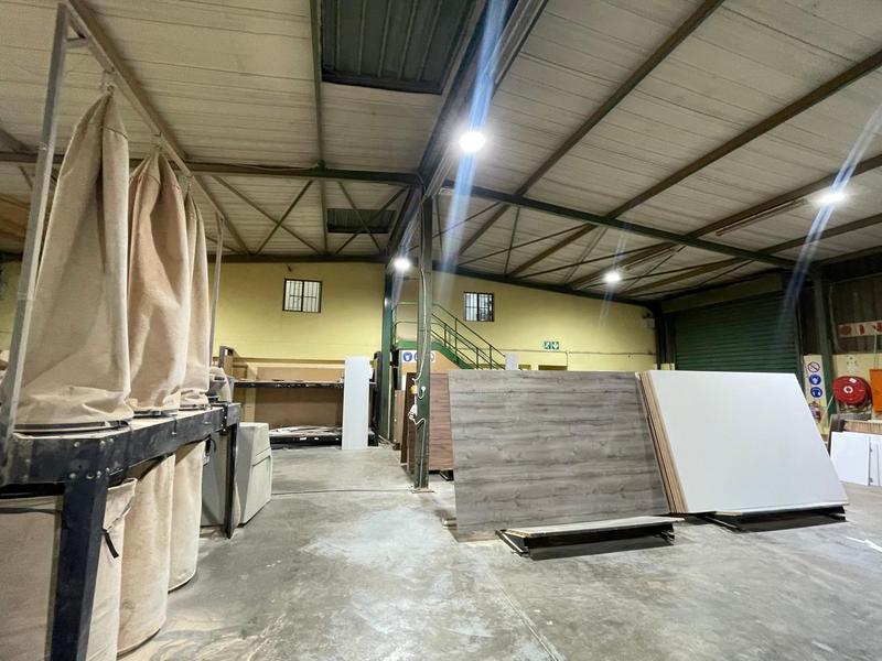 To Let Commercial Property for Rent in Rooihuiskraal Gauteng