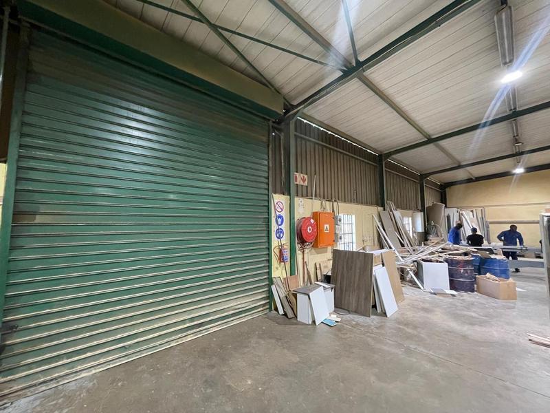 To Let Commercial Property for Rent in Rooihuiskraal Gauteng
