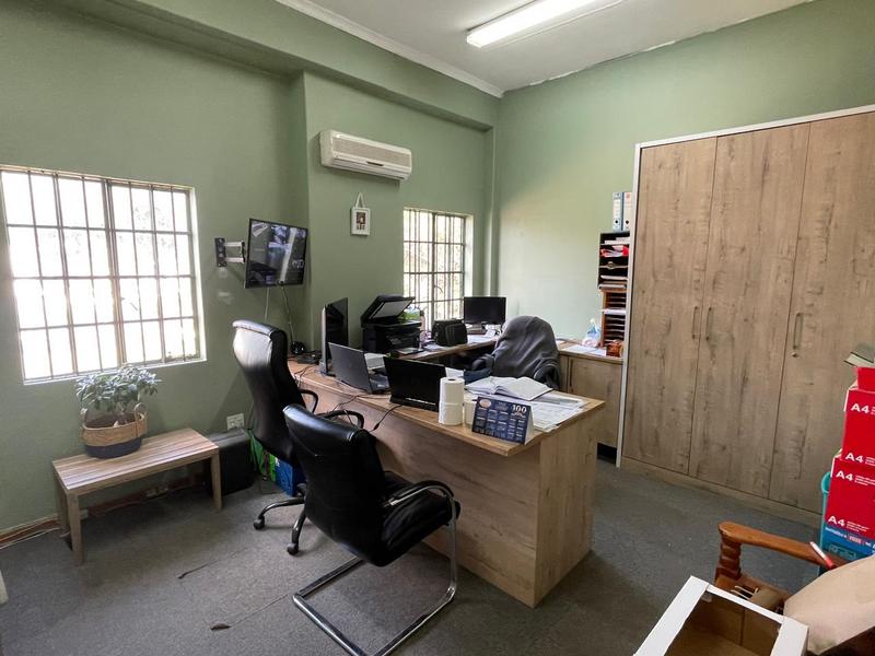 To Let Commercial Property for Rent in Rooihuiskraal Gauteng