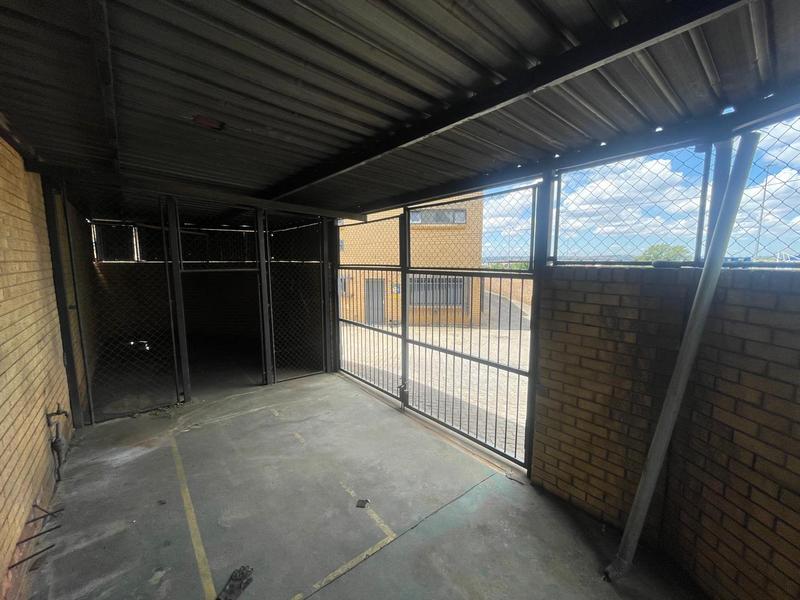 To Let Commercial Property for Rent in Rooihuiskraal Gauteng