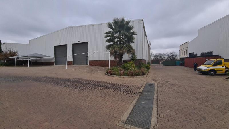 To Let Commercial Property for Rent in Randjespark Gauteng