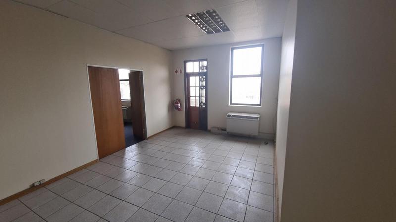 To Let Commercial Property for Rent in Randjespark Gauteng