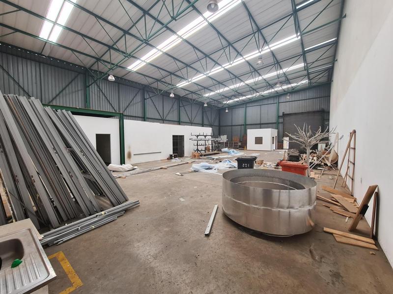 To Let Commercial Property for Rent in Randjespark Gauteng