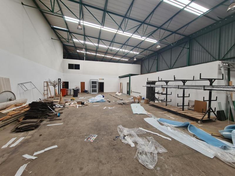 To Let Commercial Property for Rent in Randjespark Gauteng