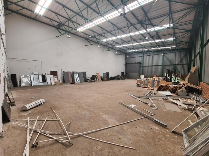 To Let Commercial Property for Rent in Randjespark Gauteng