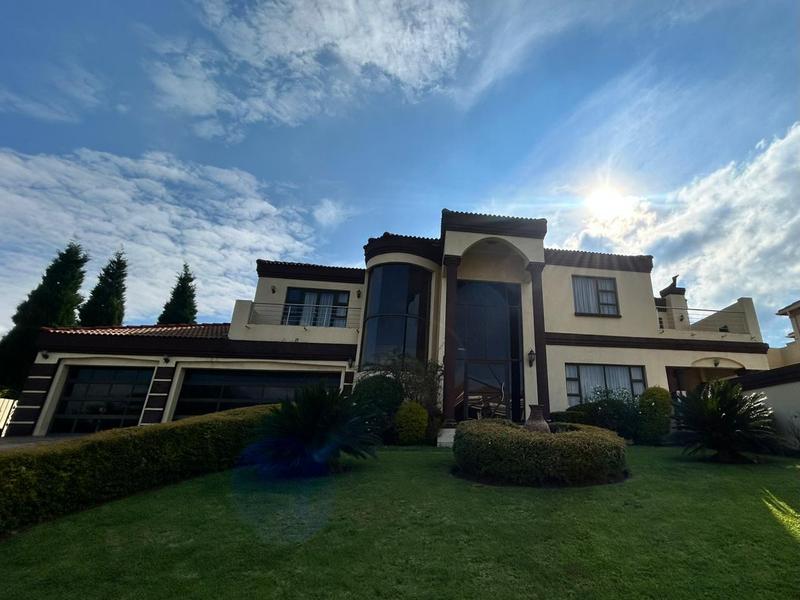 6 Bedroom Property for Sale in Blue Valley Golf Estate Gauteng