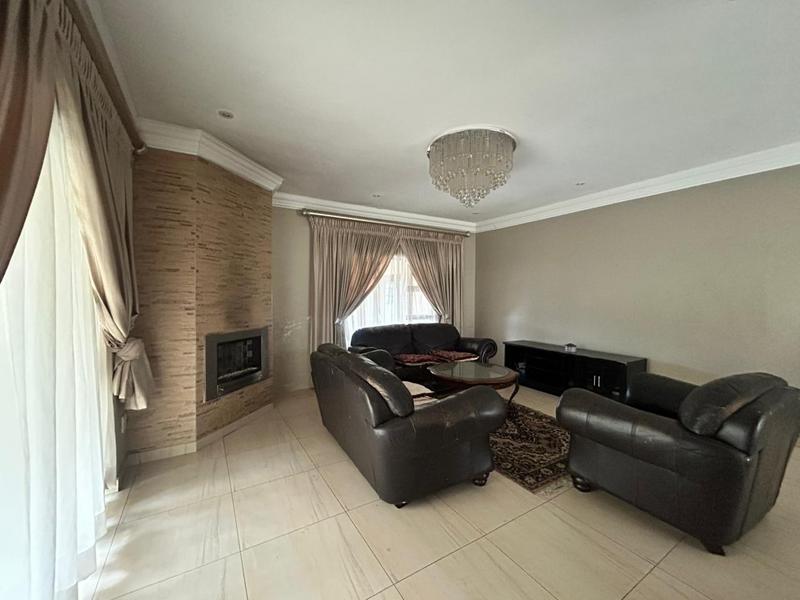 6 Bedroom Property for Sale in Blue Valley Golf Estate Gauteng