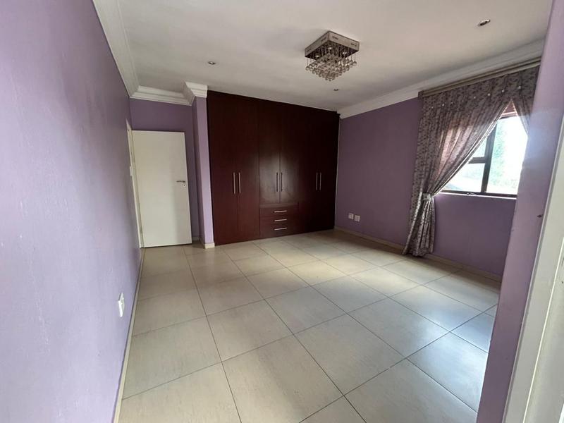 6 Bedroom Property for Sale in Blue Valley Golf Estate Gauteng