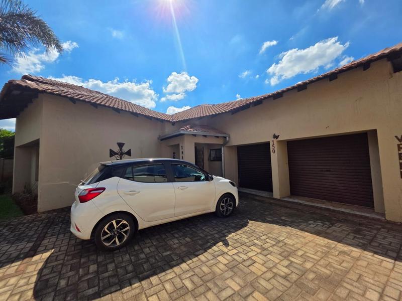 4 Bedroom Property for Sale in Eike Park Gauteng