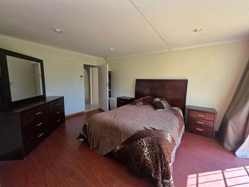 4 Bedroom Property for Sale in Eike Park Gauteng