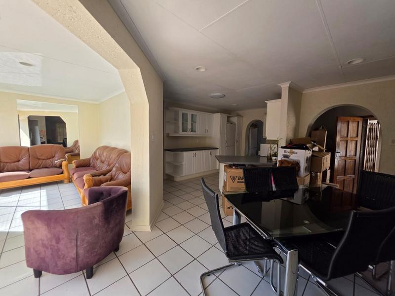 4 Bedroom Property for Sale in Eike Park Gauteng
