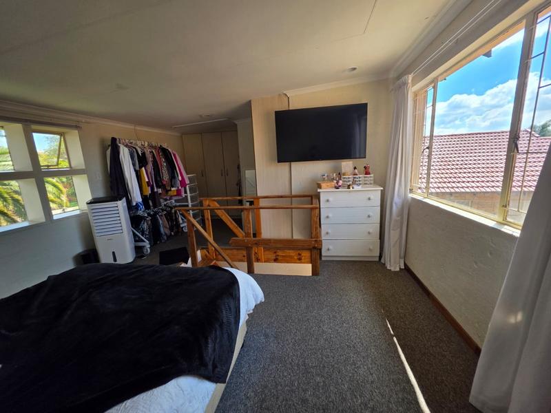 4 Bedroom Property for Sale in Eike Park Gauteng