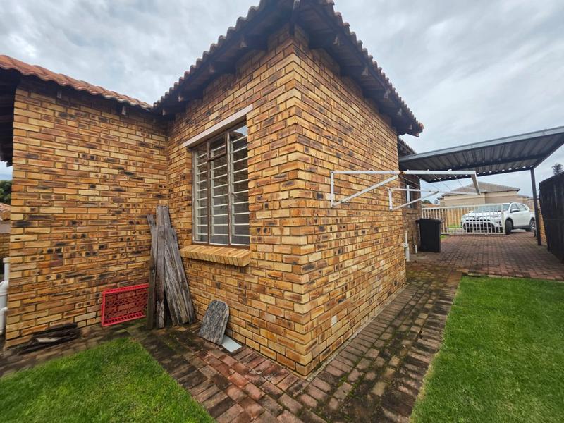 3 Bedroom Property for Sale in Greenhills Gauteng